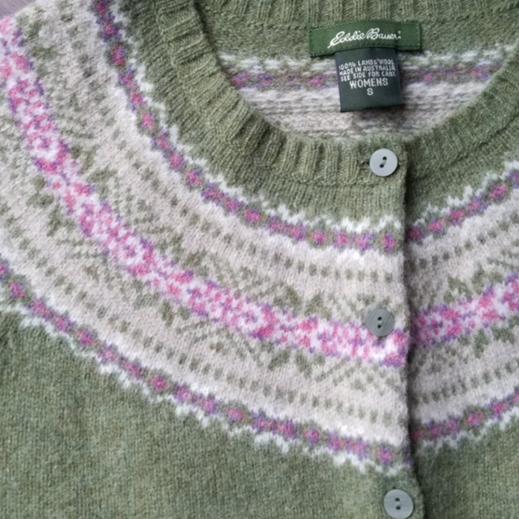 Eddie Bauer Sweaters - 🎉Host Pick🎉Eddie Bauer Lambswool Cardigan-Small